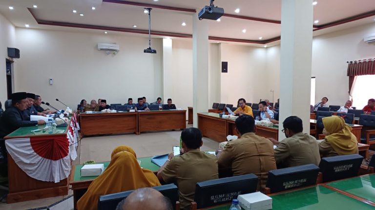 DPRD Trenggalek Terima Hearing Dari Tim Advokasi Hukum Peduli Trenggalek