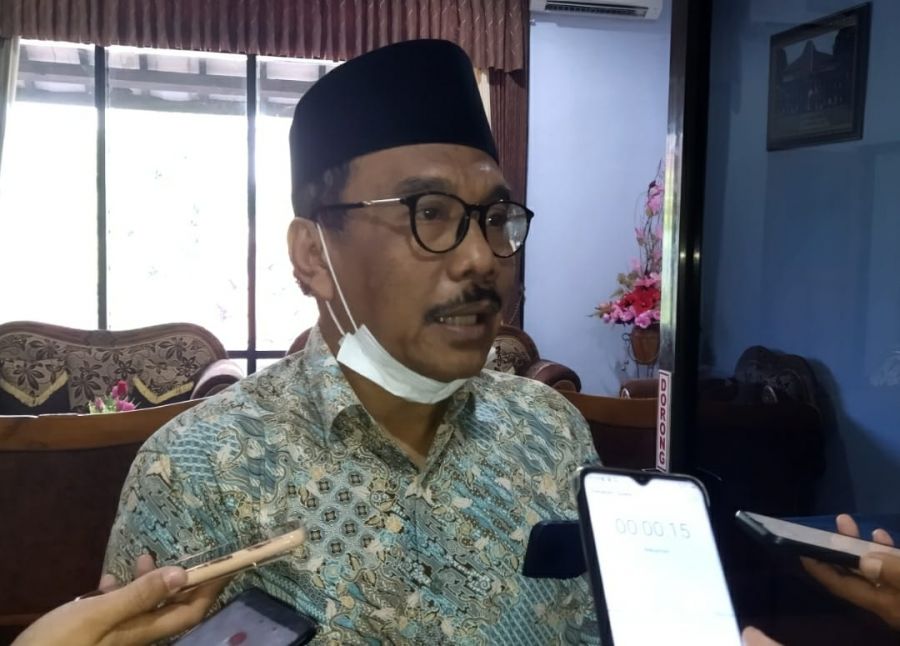 Ketua DPRD Trenggalek Tanggapi Aspirasi UKS dan Tenaga Honorer
