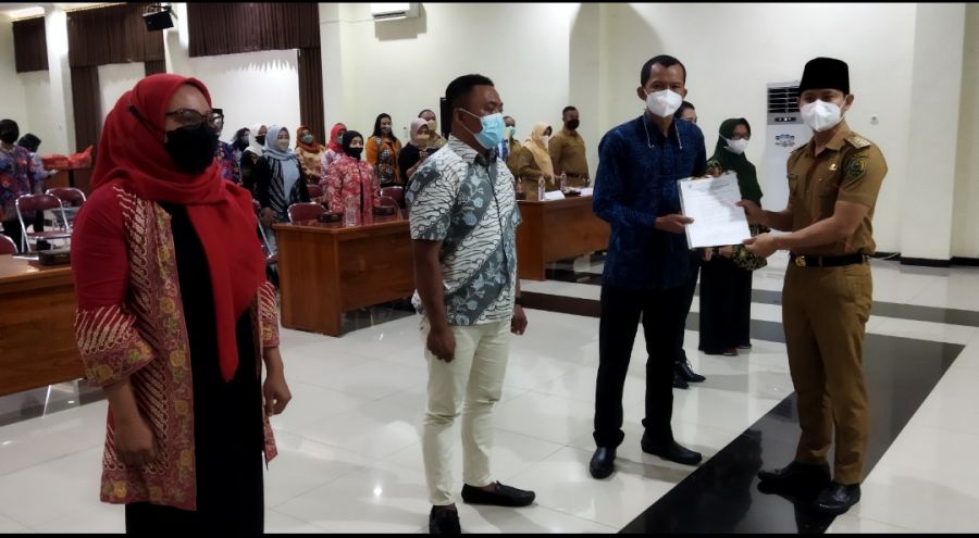 Lantik Pengurus UMKM, Bupati Trenggalek Optimis Majukan Ekonomi Daerah