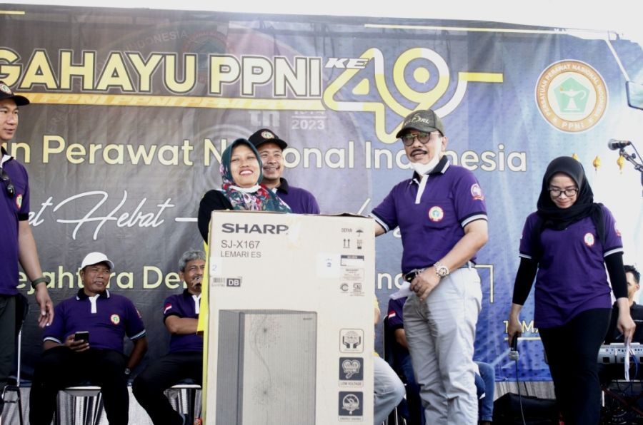 PPNI Trenggalek Sukses Selenggarakan Jalan Sehat, Ketua DPRD Beri Apresiasi dan Dukungan