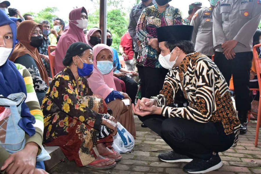 Wakil Bupati Trenggalek Tinjau Langsung Penyaluran Bansos BPNT
